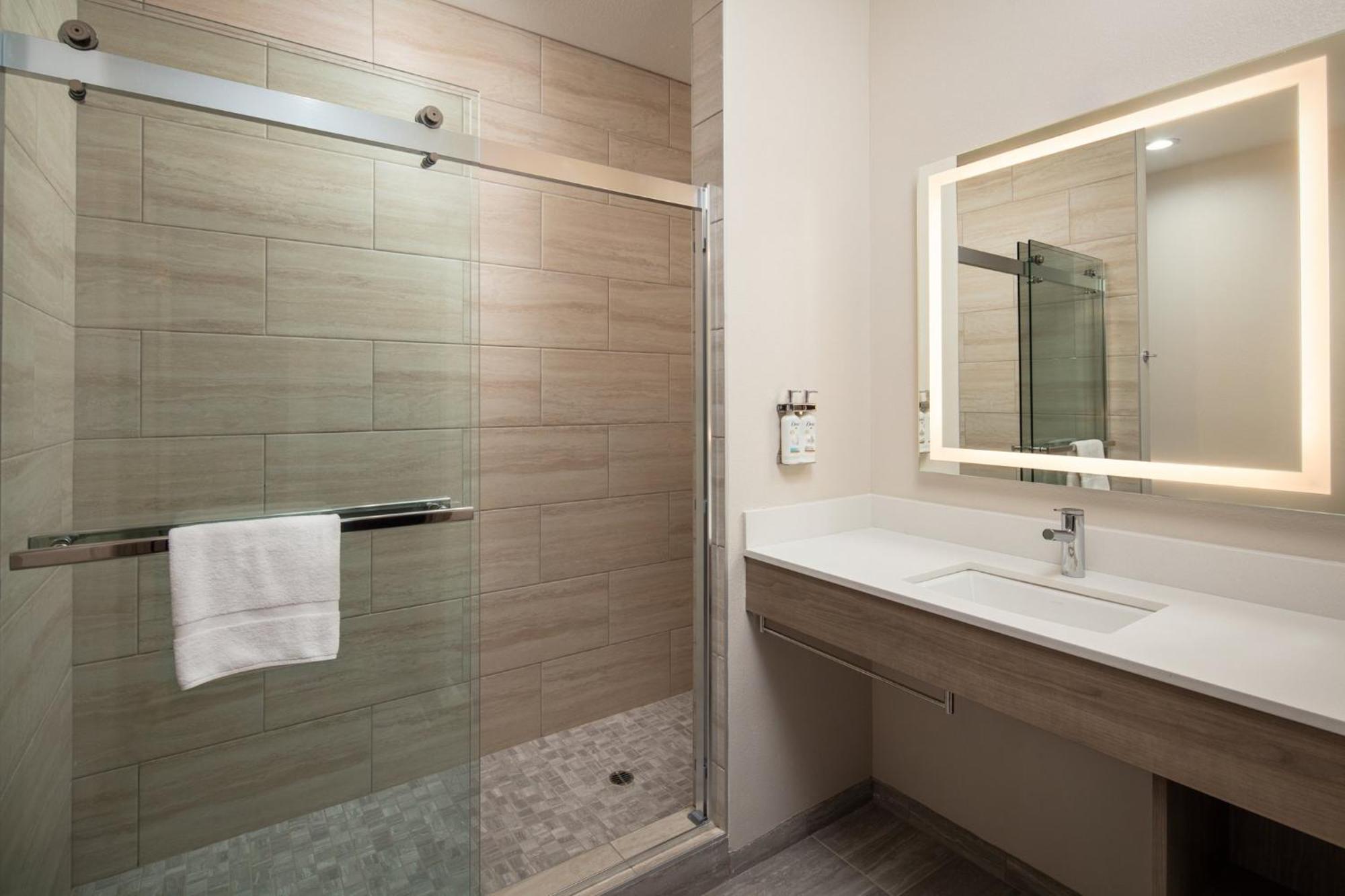 Holiday Inn Express Hotel & Suites Ventura Harbor By Ihg Zewnętrze zdjęcie