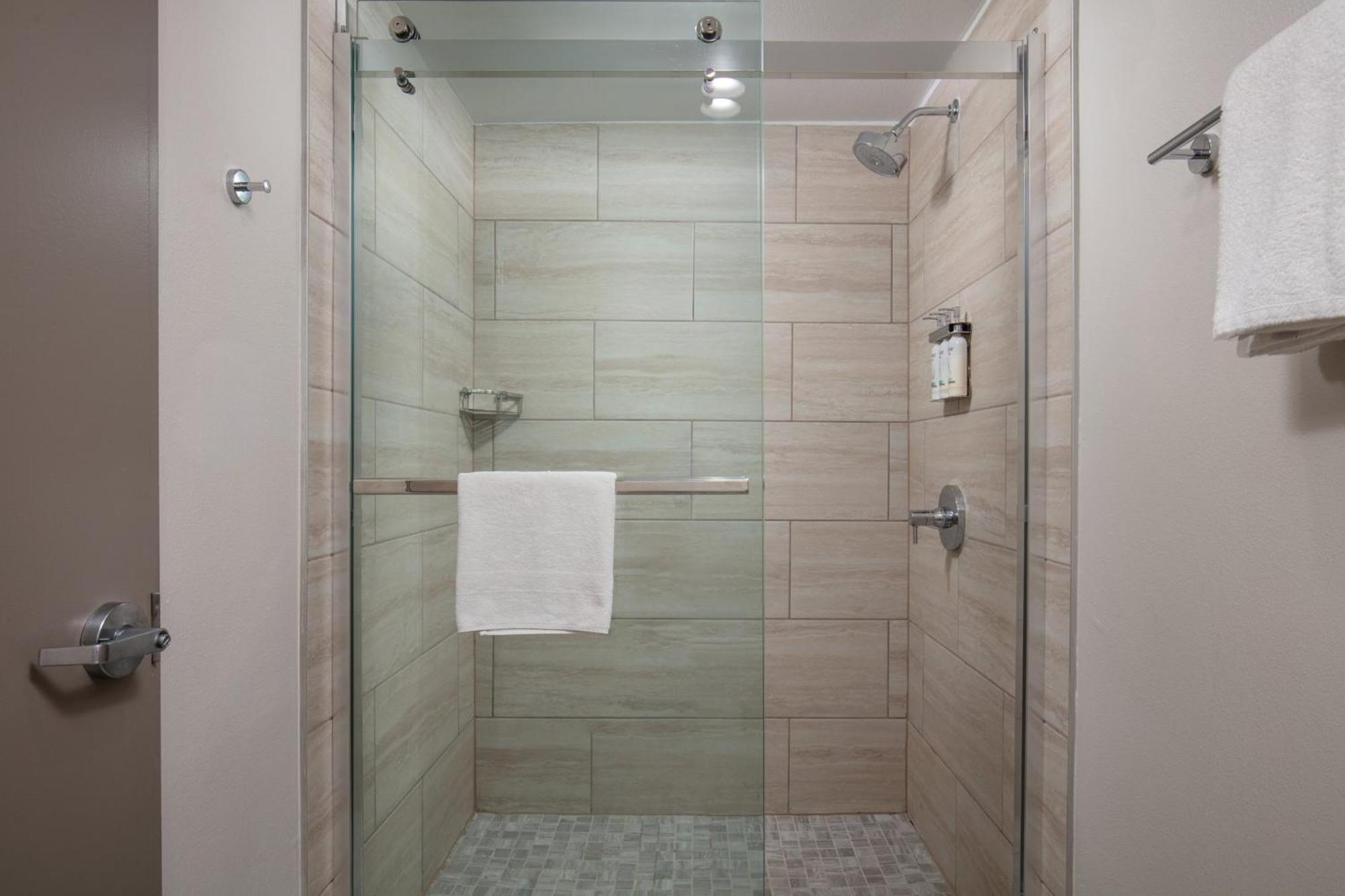 Holiday Inn Express Hotel & Suites Ventura Harbor By Ihg Zewnętrze zdjęcie