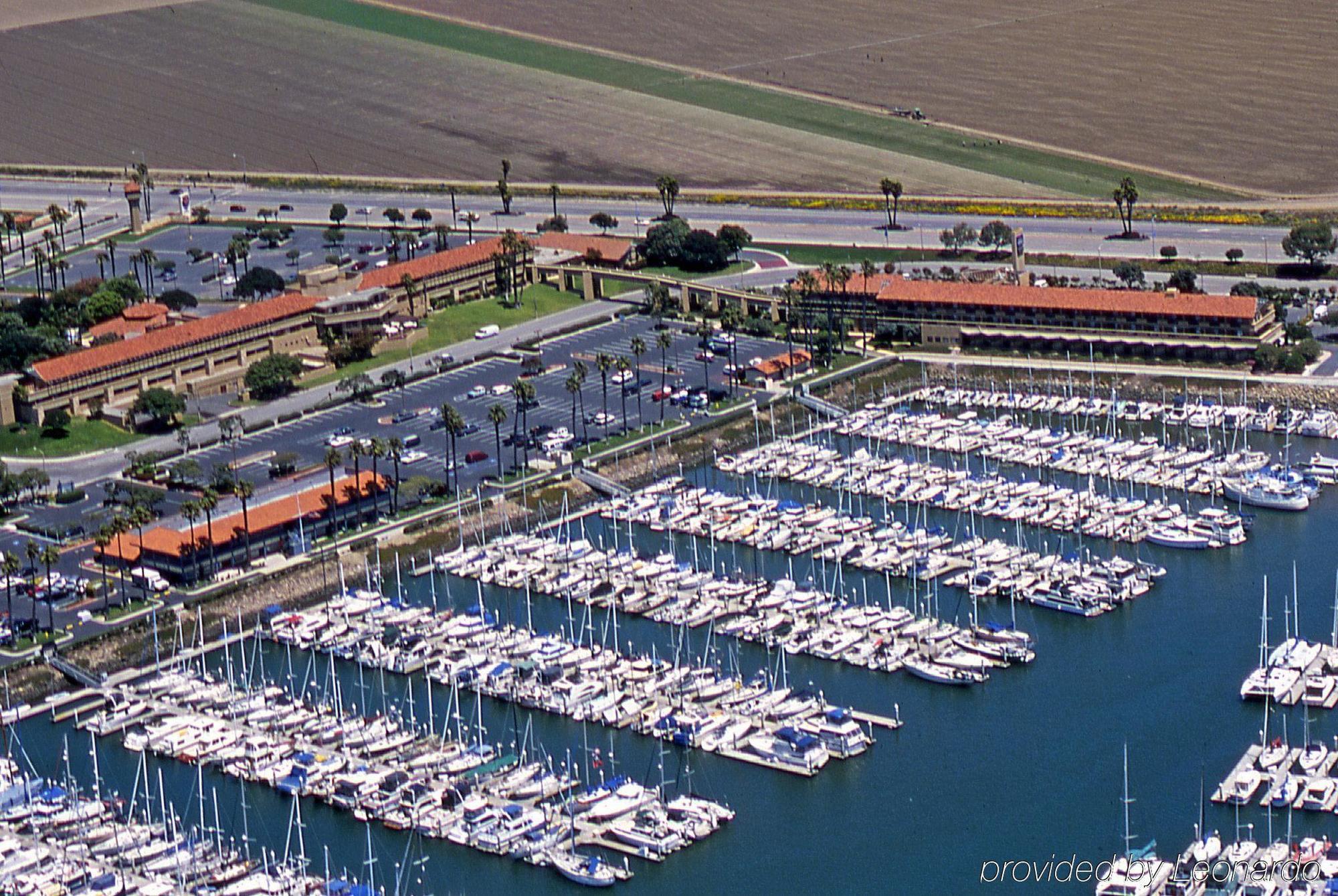 Holiday Inn Express Hotel & Suites Ventura Harbor By Ihg Zewnętrze zdjęcie