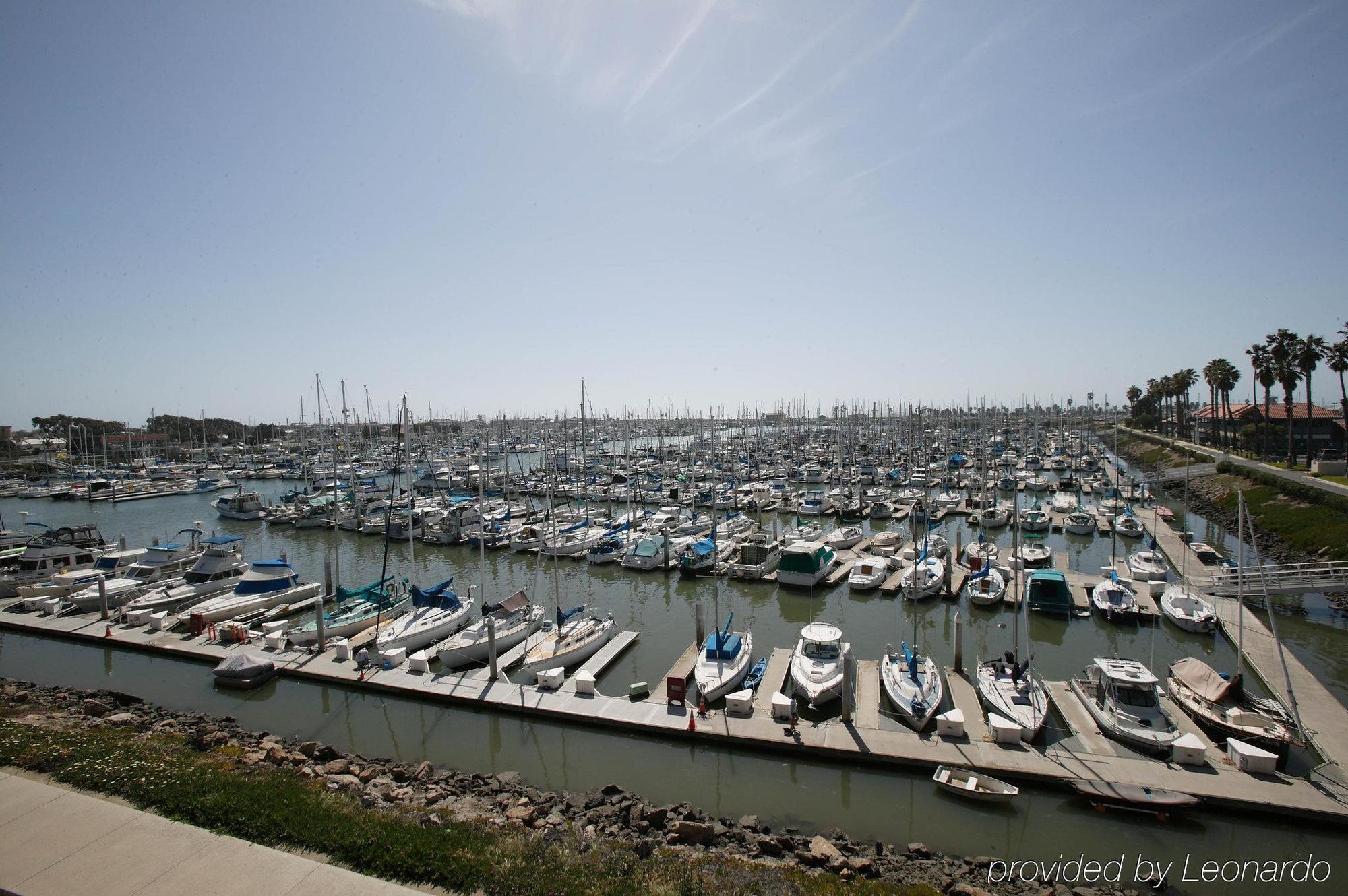 Holiday Inn Express Hotel & Suites Ventura Harbor By Ihg Zewnętrze zdjęcie
